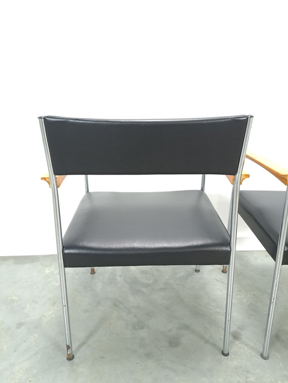 Image 1 of DDR-Stühle mit Chromgestell und schwarzer Polsterung