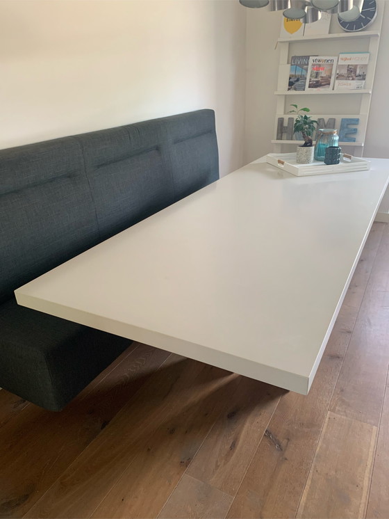 Image 1 of Esstisch mit Holzgestell