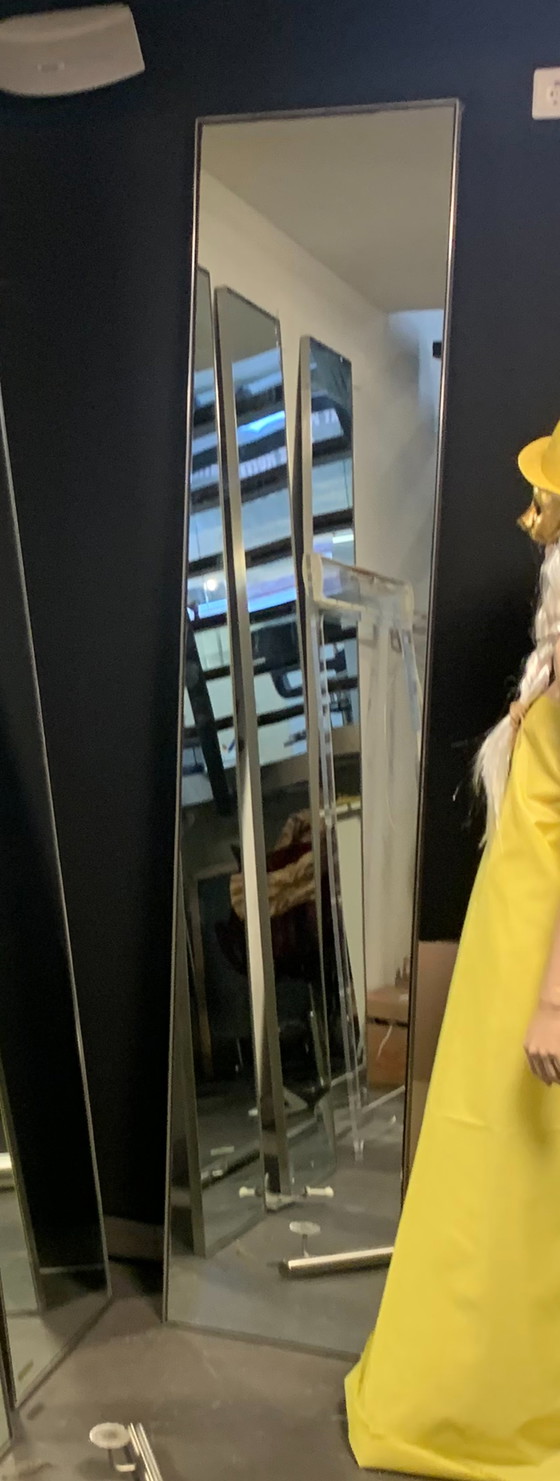 Image 1 of Modern Spiegel