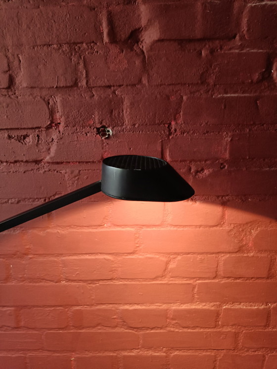 Image 1 of Guzzini 80er Tischlampe von Designer R. Bonetto Guzzini