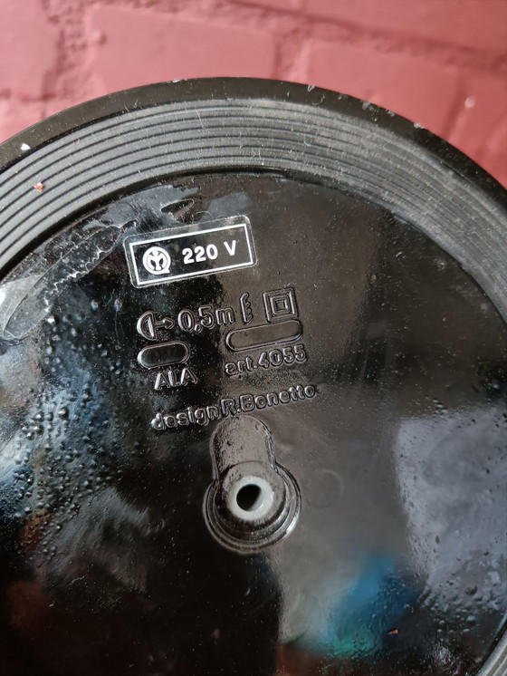 Image 1 of Guzzini 80er Tischlampe von Designer R. Bonetto Guzzini