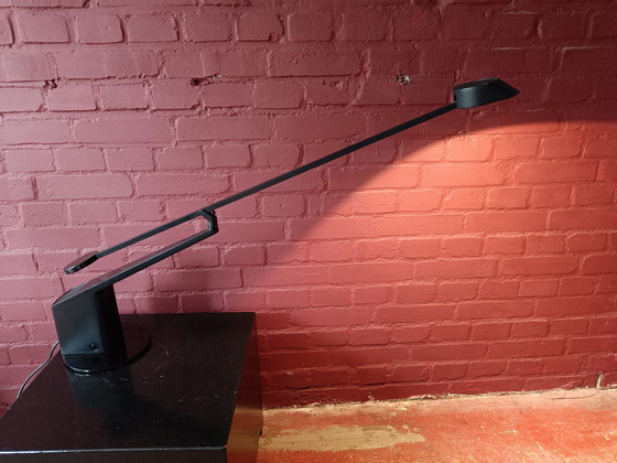 Image 1 of Guzzini 80er Tischlampe von Designer R. Bonetto Guzzini