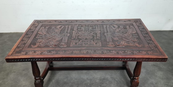 Image 1 of Brutalist peruanischer Essbereich