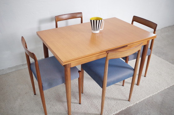 Image 1 of Vintage Esstisch mit 4 Stühlen LÜBKE