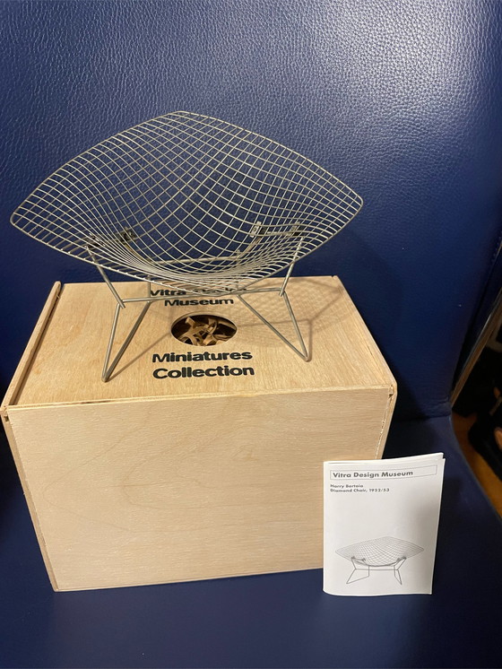 Image 1 of Miniatur Diamond Chair von Vitra