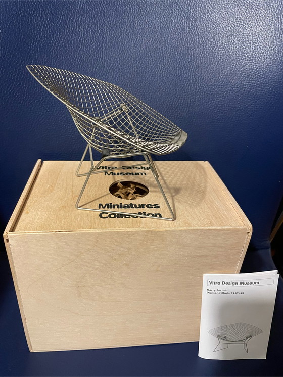 Image 1 of Miniatur Diamond Chair von Vitra