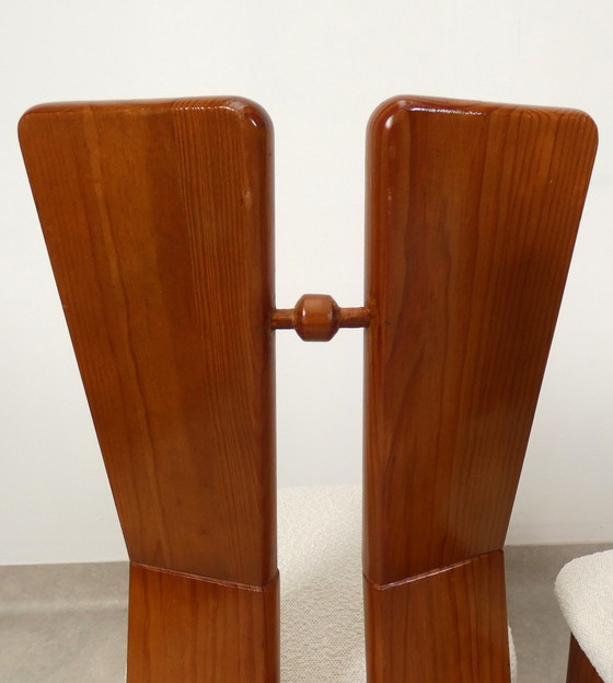 Image 1 of  Brutalistische Stühle aus den 70er Jahren – Bouclé-Stoff – Eiche