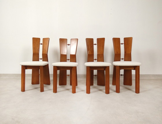 Image 1 of  Brutalistische Stühle aus den 70er Jahren – Bouclé-Stoff – Eiche