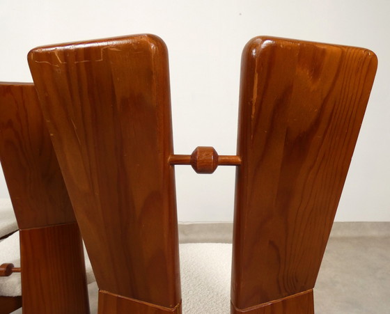 Image 1 of  Brutalistische Stühle aus den 70er Jahren – Bouclé-Stoff – Eiche