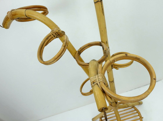 Image 1 of große Mitte des Jahrhunderts Pflanzenständer Bambus Rattan 1950er Jahre hawaii tiki