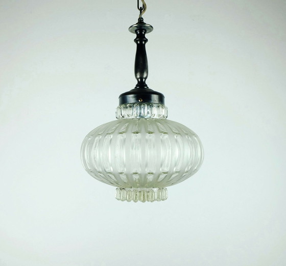 Image 1 of Pendelleuchte aus der mid century, Blasenglas, satiniertes Glas, 1960er Jahre