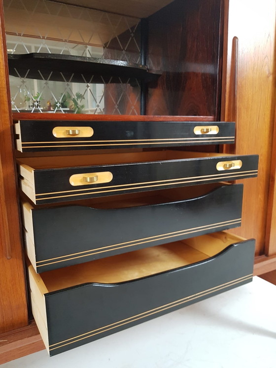 Image 1 of Dänischer Midboard-Teakholz-Großschrank im dänischen Design