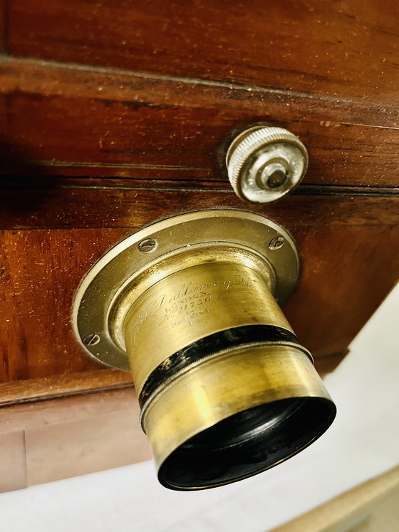 Image 1 of J.H. Dallmeyer London 7x5'' Holzplattenkamera