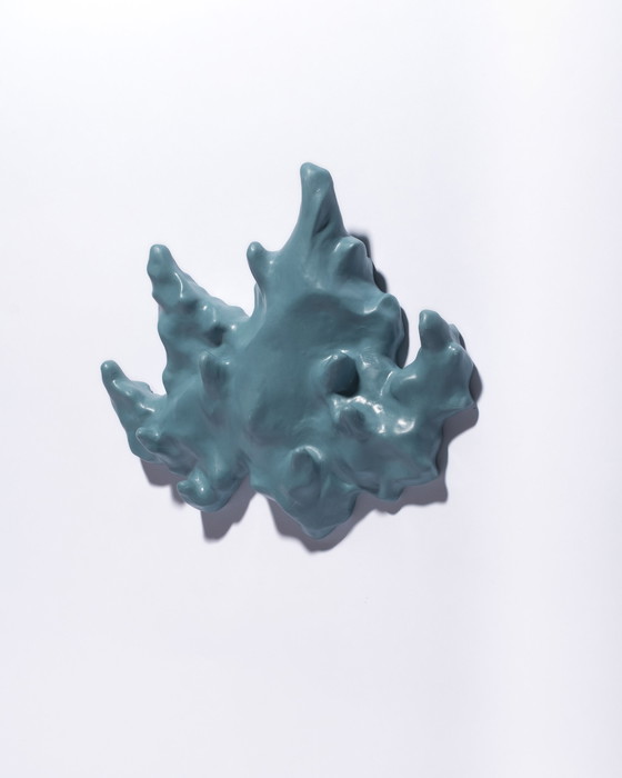 Image 1 of Gert Wessels Rosa Saker Garderobenständer