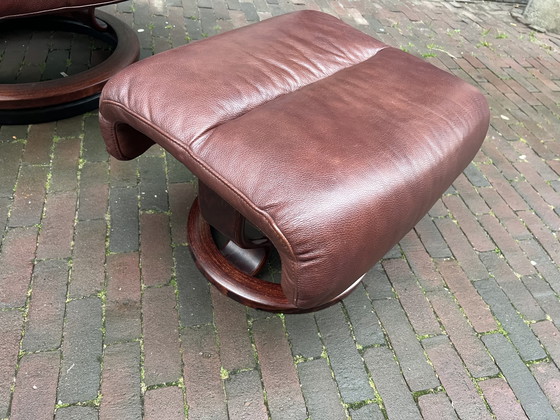 Image 1 of Stressless Sessel mit braunem Lederhocker 