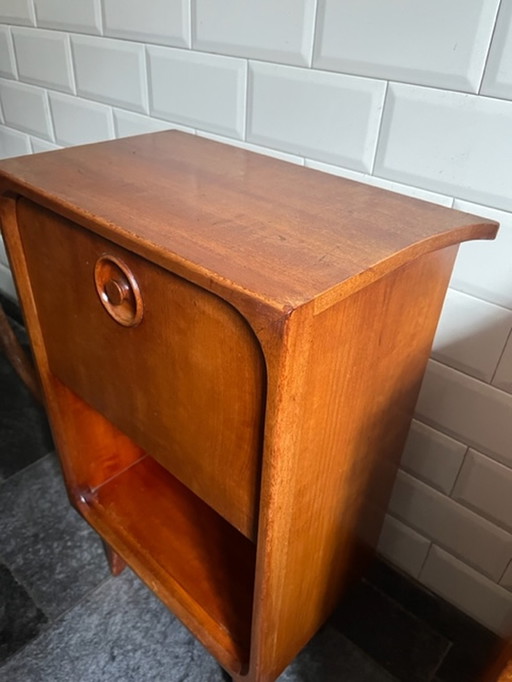 2x Nachttische im dänischen Design