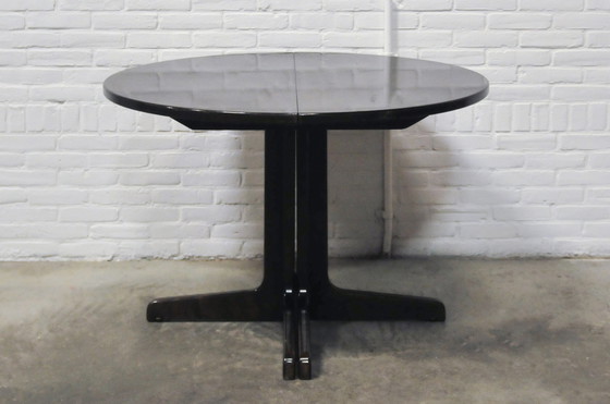 Image 1 of Ausziehbarer runder Esstisch von Thonet