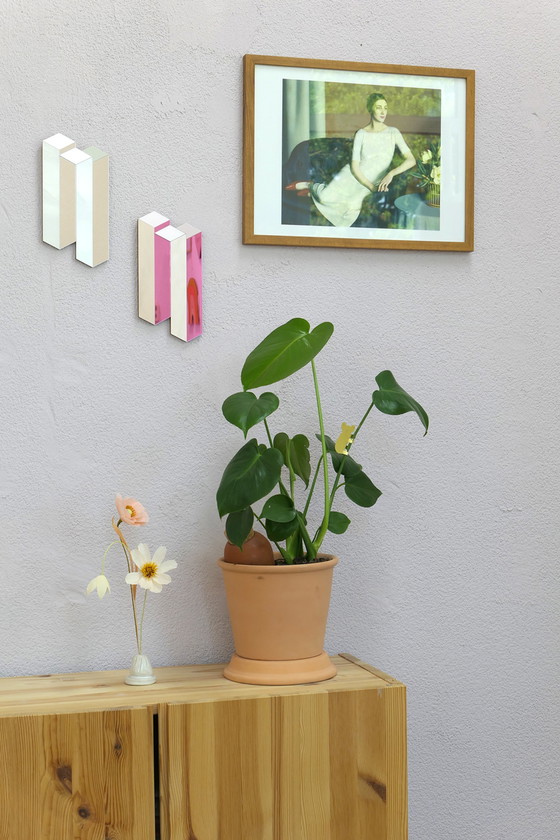 Image 1 of Spiegel 'Impossible Pink'