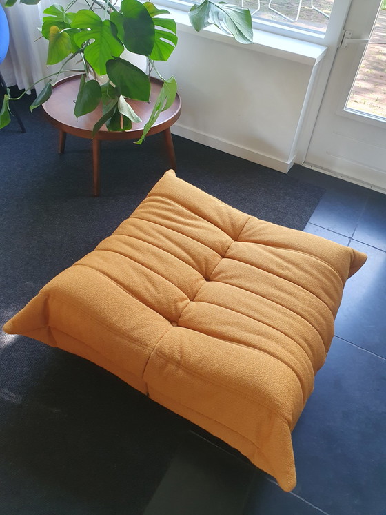 Image 1 of Ligne Roset Togo 3-Sitzer + Hocker