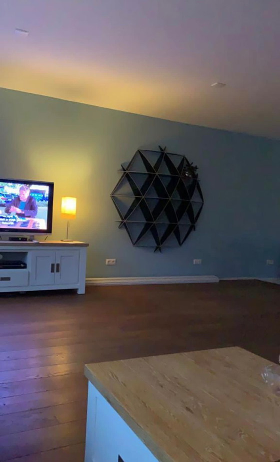 Image 1 of Jaanus Orgusaar Bücherregal