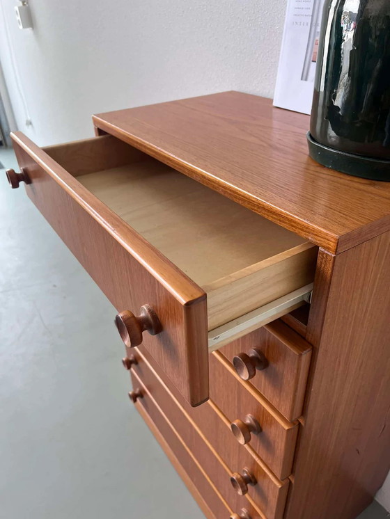 Image 1 of Antike Kommode