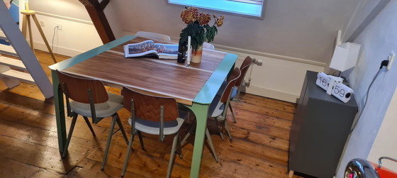 Image 1 of Industrieller Esstisch aus Teakholz