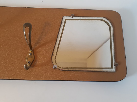 Image 1 of Ockergelber Vintage-Garderobenständer aus den 50er Jahren