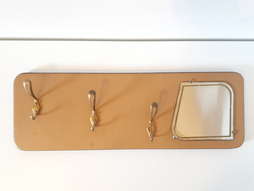 Ockergelber Vintage-Garderobenständer aus den 50er Jahren