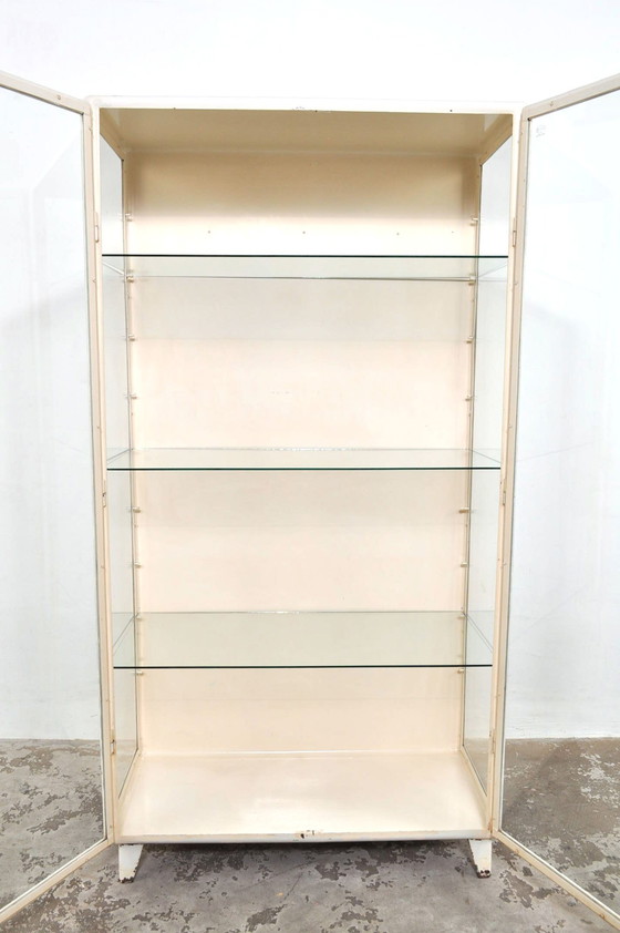 Image 1 of Vintage Apothekenschrank