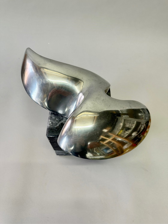 Image 1 of Eddy Stikkelorum Skulptur Glossy Widow