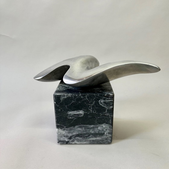 Image 1 of Eddy Stikkelorum Skulptur Glossy Widow