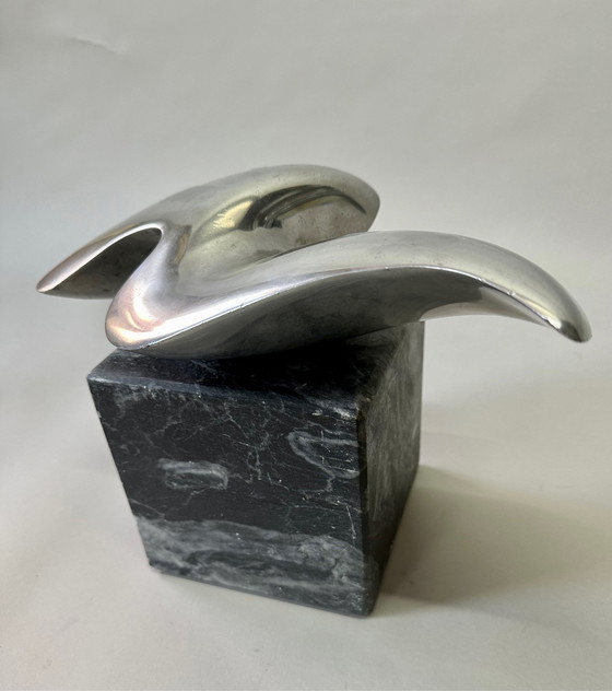 Image 1 of Eddy Stikkelorum Skulptur Glossy Widow