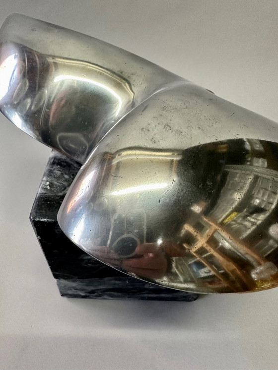 Image 1 of Eddy Stikkelorum Skulptur Glossy Widow