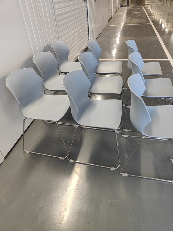 Image 1 of 11x Frill- und No-Frill-Stühle