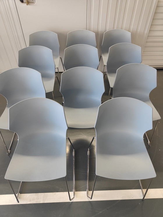 Image 1 of 11x Frill- und No-Frill-Stühle