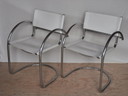 2x Design-Stuhl mit Rohrgestell
