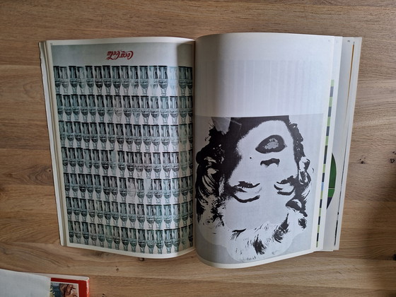 Image 1 of Litos-Buch „The Moderns 1945-1975“.