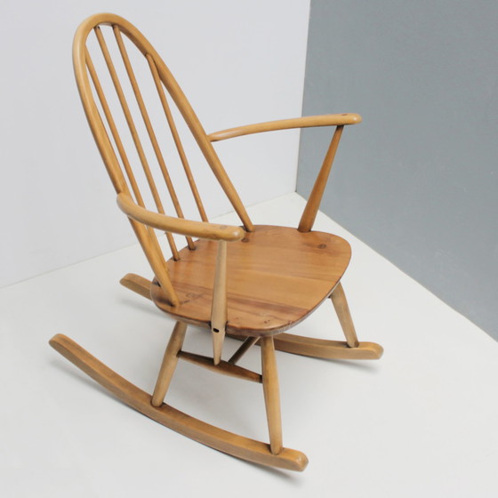 Image 1 of Ercol Kleiner Schaukelstuhl von Lucian Ercolani