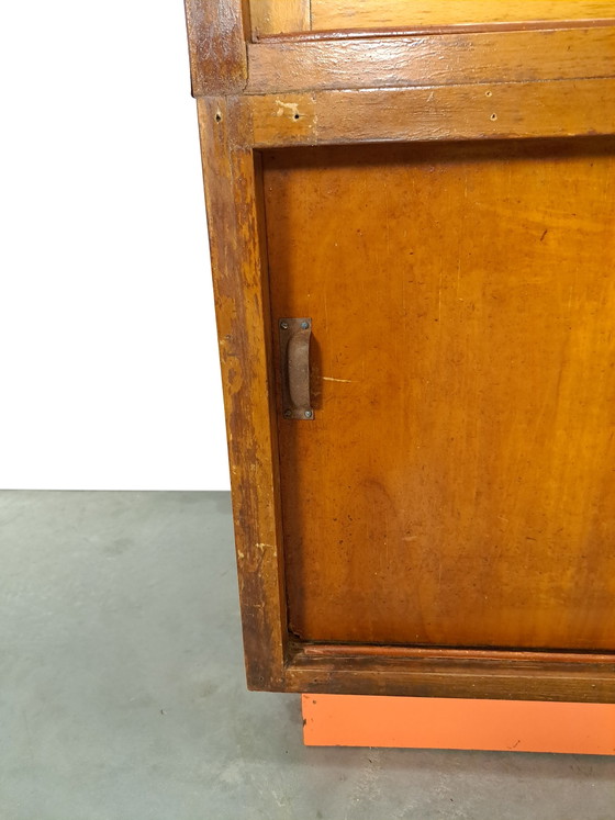 Image 1 of Furniertheke, Ladenvitrine mit Schiebetüren, Vintage-Theke