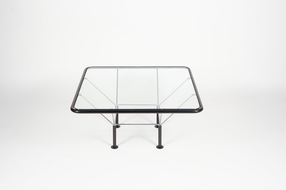 Image 1 of Dänischer minimalistischer postmoderner Couchtisch von Niels Bendtsen aus den 1980er Jahren.