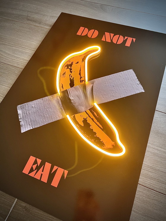 Image 1 of LedMansion - Essen Sie diese Bananen-LED- Kunst nicht
