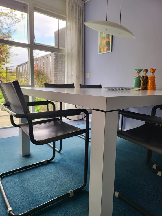 Image 1 of Castelijn Tisch