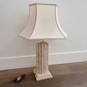 Stehlampe aus Travertin, Marmor