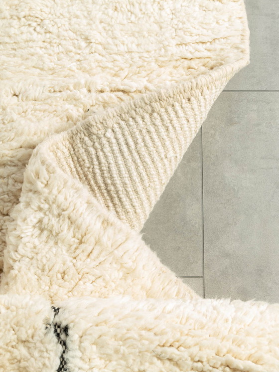 Image 1 of Berber-Teppich mit verwischenden Linien