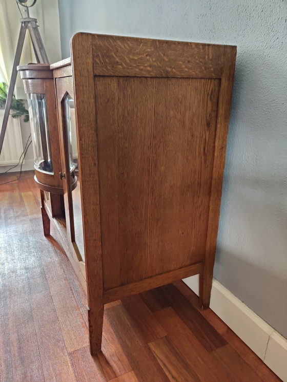 Image 1 of Amsterdamer Schulvitrine