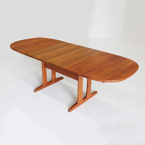 Image 1 of Glostrup ausziehbarer Esstisch