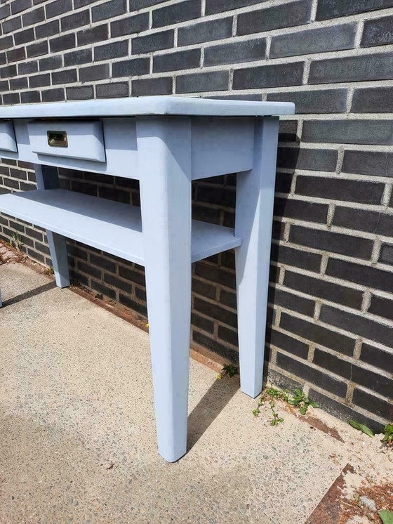 Image 1 of Schöner Beistelltisch in blau