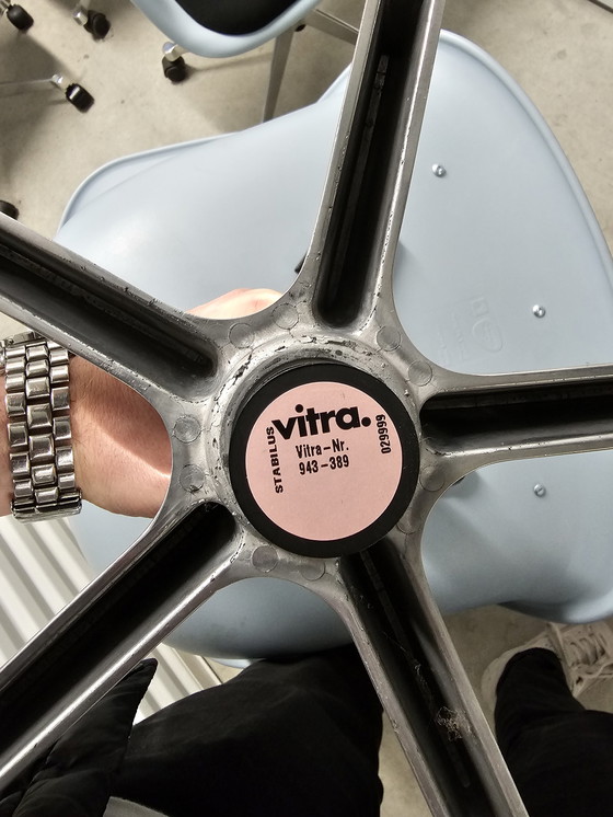 Image 1 of 4x Vitra Eames PACC sogenannter Stuhl