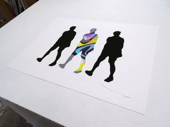 Image 1 of Tehos - Drei Männer, die nach rechts schauen - V01-2023