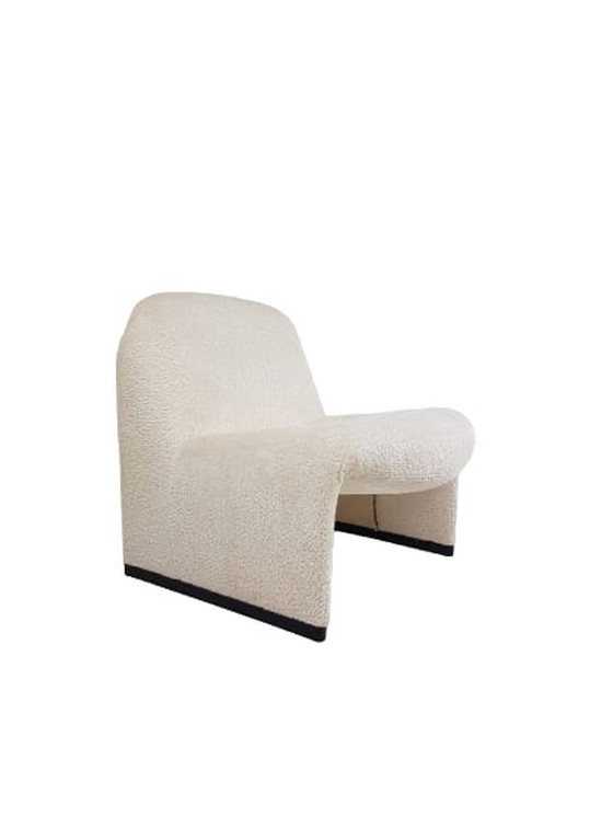 Image 1 of Artifort Alky cremefarbener Bouclé-Teddy-Stoff